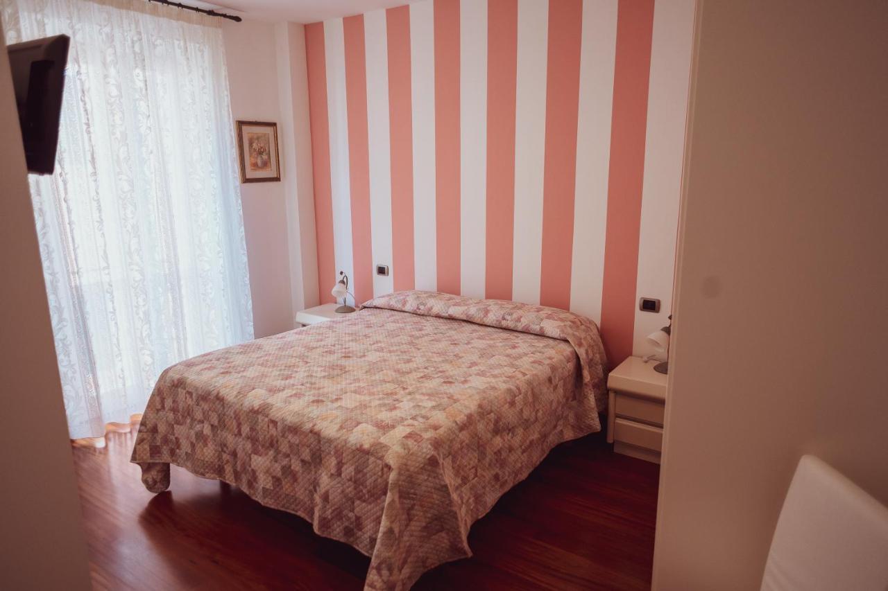 ポルト・レカナーティ Mare Divino Bed & Breakfast エクステリア 写真
